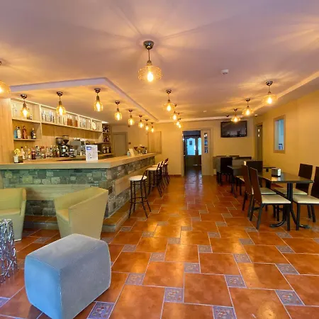 Somriu Vall Hotel 3*
